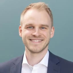 Fra corporate til personligt: Hemmeligheden bag skalerbart EA-indhold, der stadig føles ægte